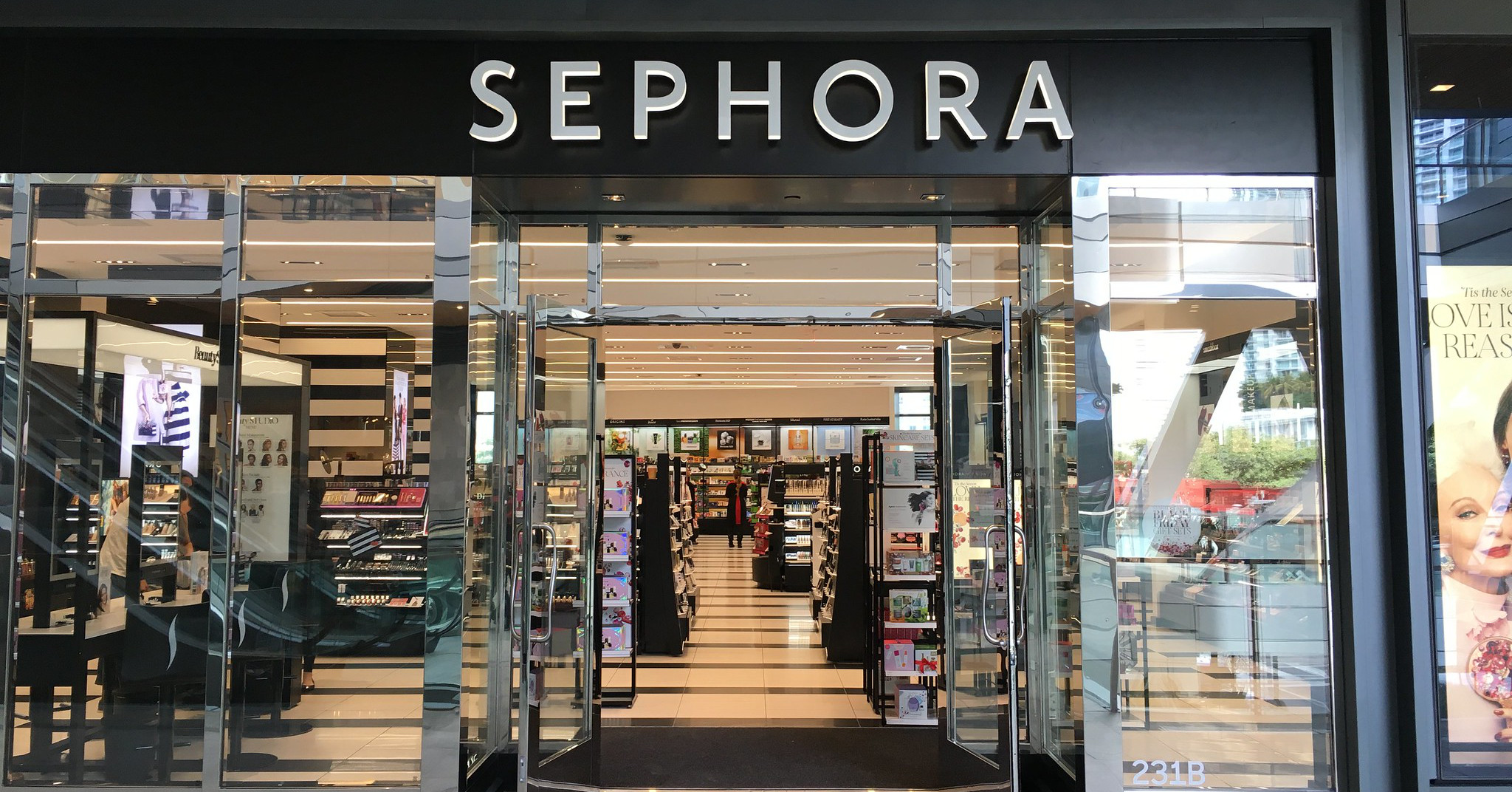 How Sephora Built A Beauty Empire To Survive The Retail Apocalypse